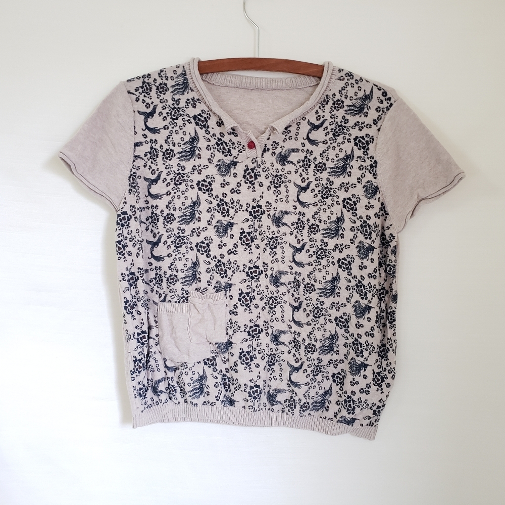 Cute vintage 90s botanical print Tan Short Sleeve Floral Knit Top